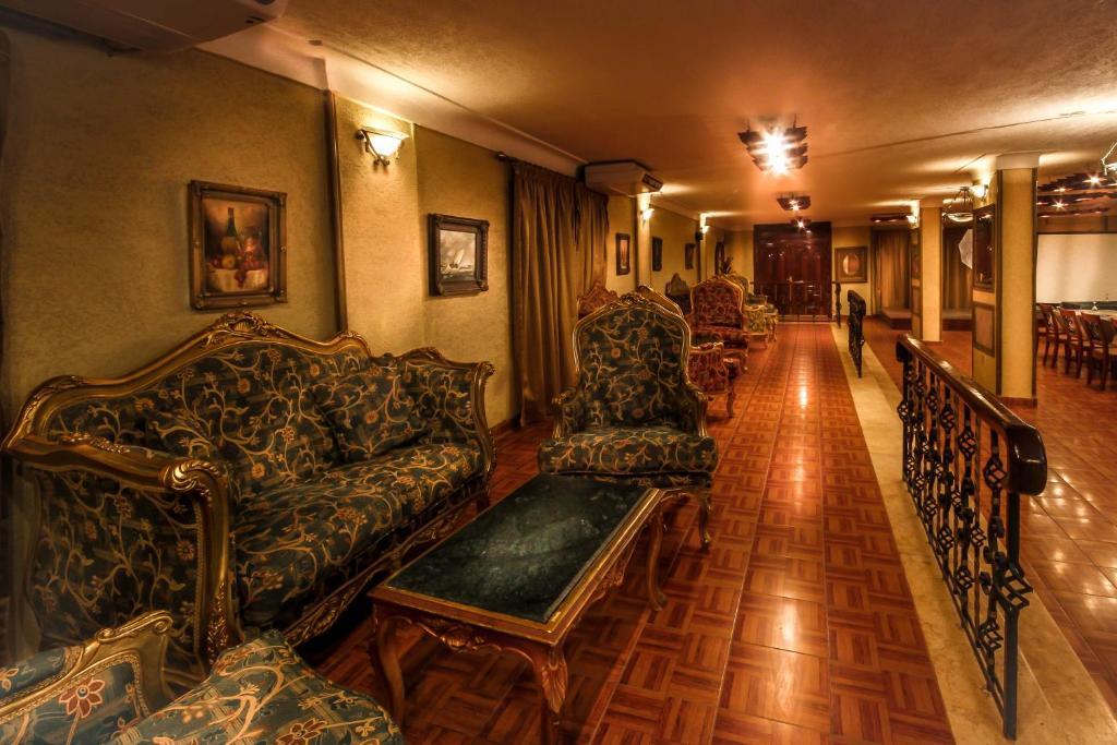 Adham Compound Hotel Кінг-Маріот Екстер'єр фото